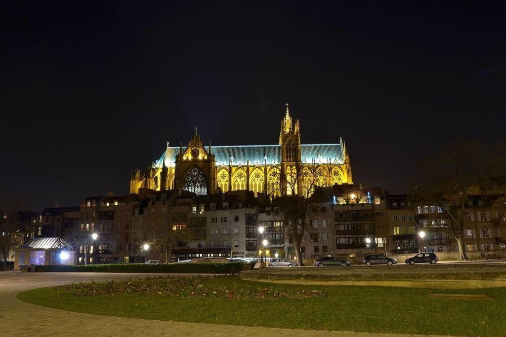 La Chambre Noire Au Coeur De Metz Buitenkant foto