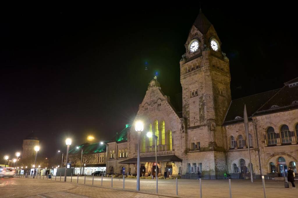 La Chambre Noire Au Coeur De Metz Buitenkant foto