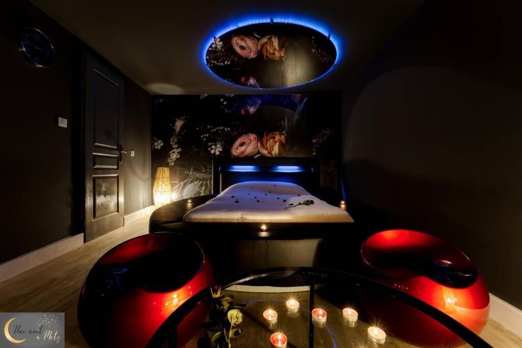 La Chambre Noire Au Coeur De Metz Buitenkant foto